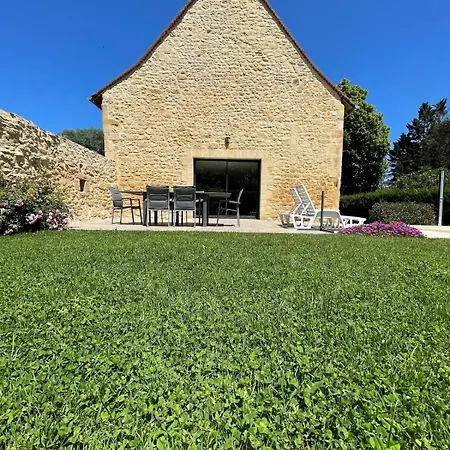 Domaine-charme-piscine-domme Villa