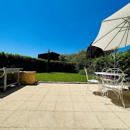 Domaine-charme-piscine-domme